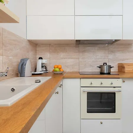 Rodzinne W Gdyni Balkon & Parking By Renters شقة *